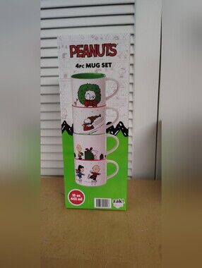 Peanuts Green and White 4pc Holiday Mug Set